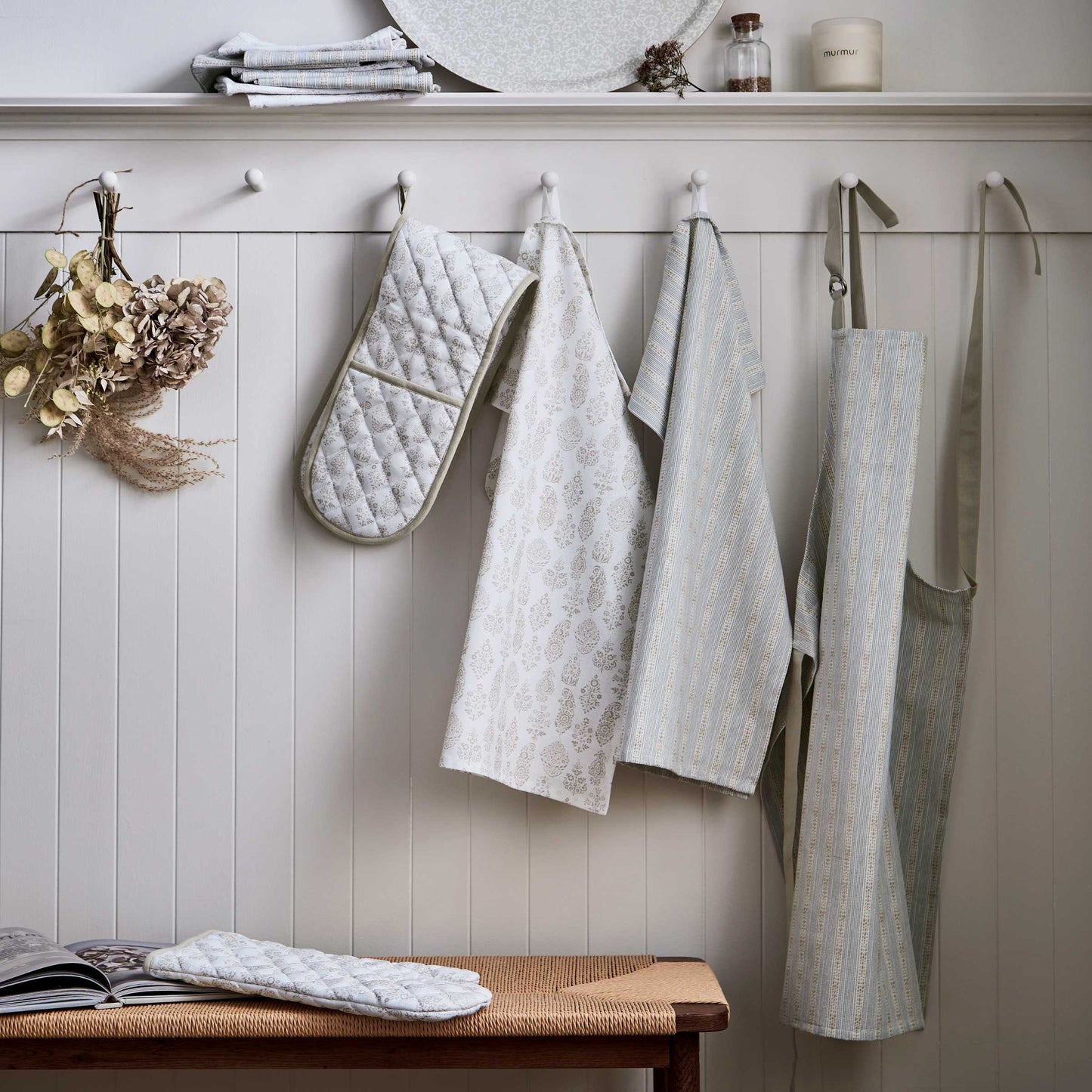 Clodagh Apron, Linen & Grey