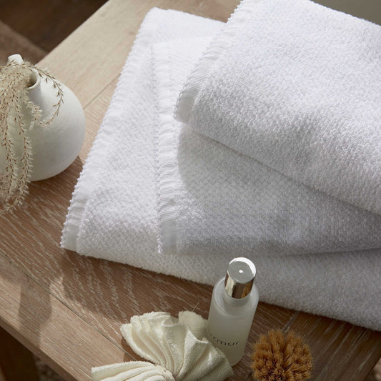 Lune Sculpted Towels, White