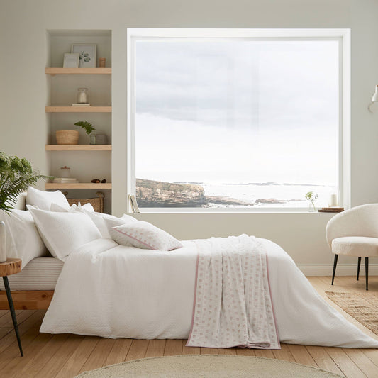Hush Bedding White